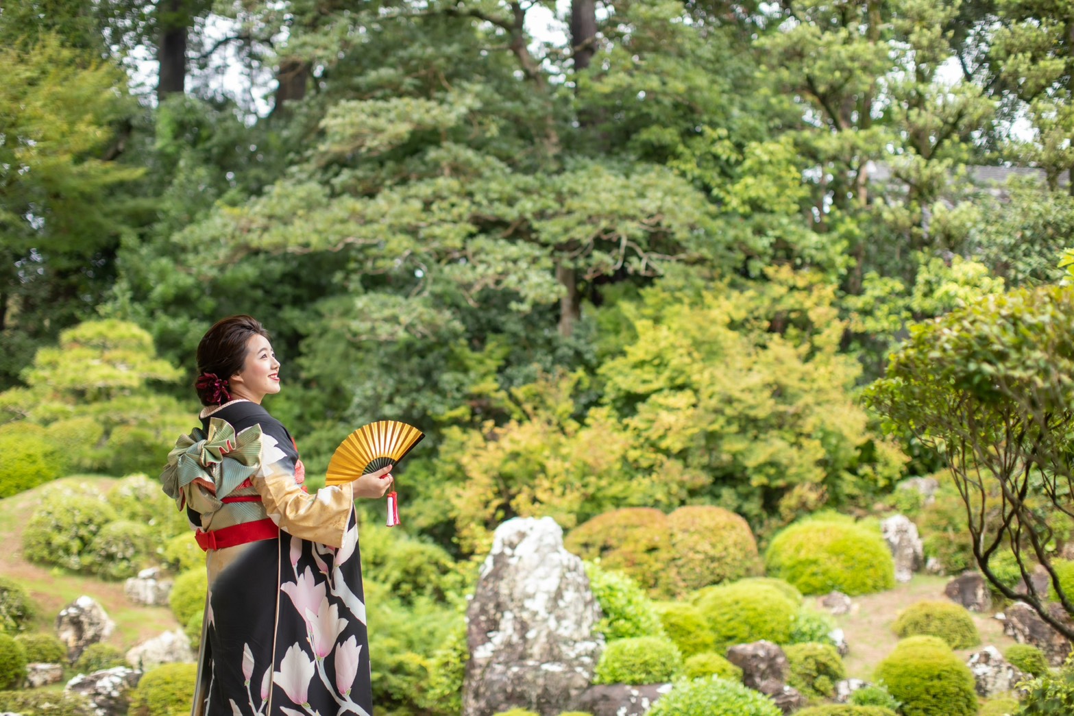 【期間限定】早朝の龍潭寺で引き振袖撮影を 通常285,000円→202,500円(税込)約30%OFF